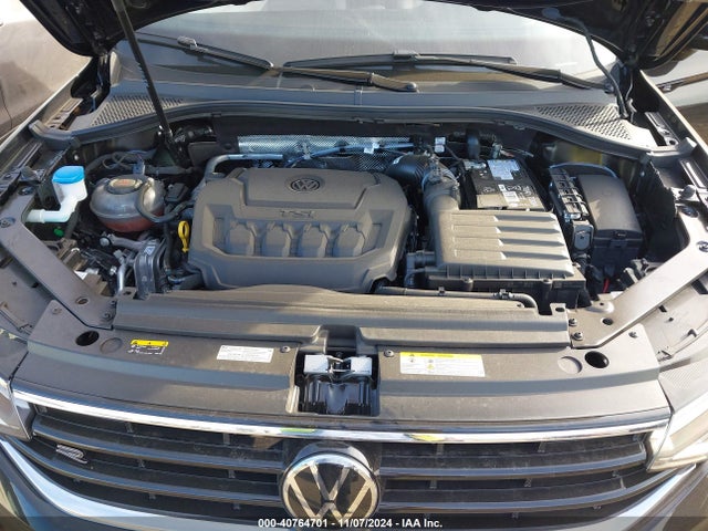 3VV8B7AX2RM057989 Volkswagen Tiguan 2.0t Se R-line Black