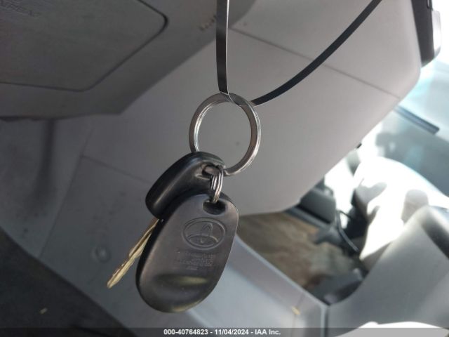 5TDKK3DC6GS736179 Toyota Sienna Le 8 Passenger