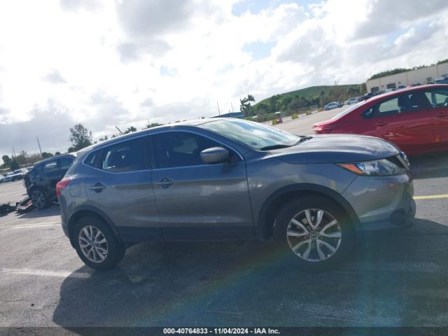 JN1BJ1CPXHW012222 Nissan Rogue Sport S