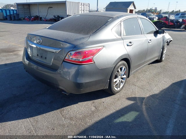 Nissan Altima 2.5 S 2015 1N4AL3AP2FC415584 Image 4
