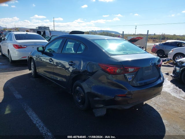 3MZBM1U74FM156054 Mazda Mazda3 I Sport
