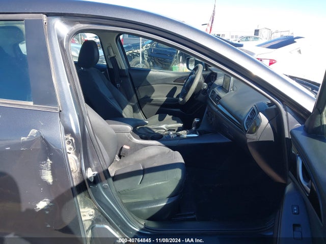 3MZBM1U74FM156054 Mazda Mazda3 I Sport