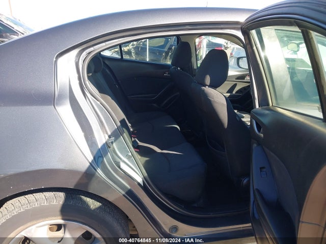 3MZBM1U74FM156054 Mazda Mazda3 I Sport