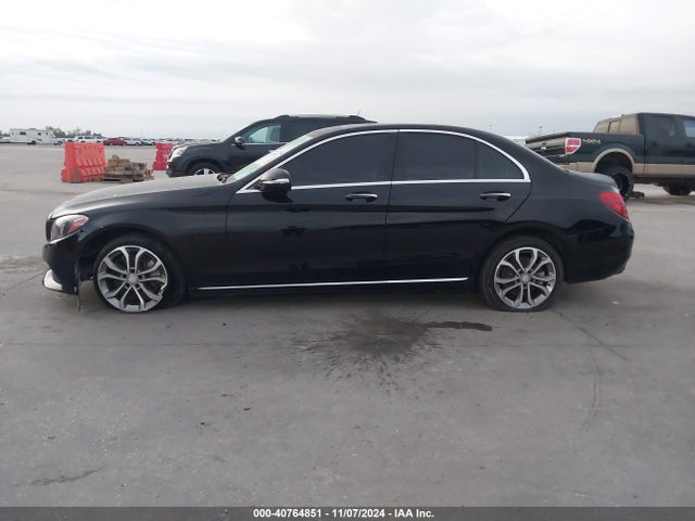 55SWF4KB2FU076519 Mercedes-Benz C 300 4matic/luxury 4matic/sport 4matic