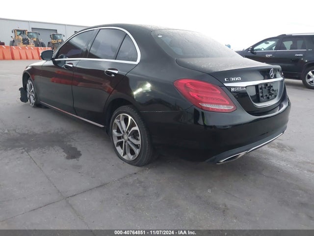 55SWF4KB2FU076519 Mercedes-Benz C 300 4matic/luxury 4matic/sport 4matic
