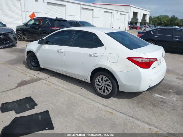 Toyota COROLLA LE 2017 2T1BURHE7HC793400 Image 3