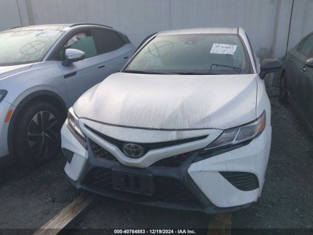 4T1B11HK2JU049157 Toyota CAMRY SE