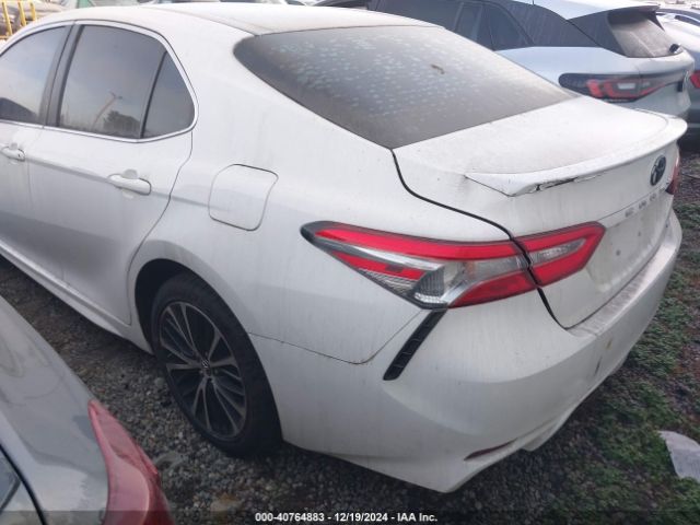 4T1B11HK2JU049157 Toyota CAMRY SE