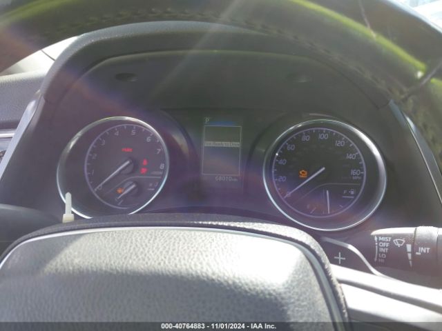 4T1B11HK2JU049157 Toyota CAMRY SE