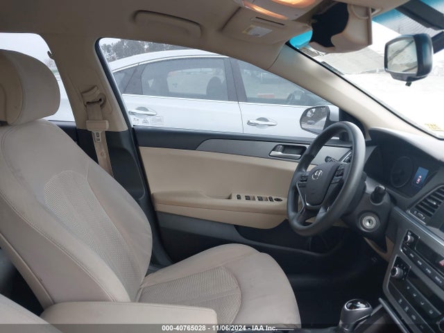 Hyundai SONATA SE 2017 5NPE24AF5HH552893 Image 5