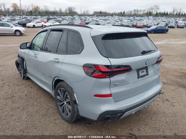 5UX33EU0XS9X32211 BMW X5 M60i