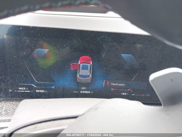 5UX33EU0XS9X32211 BMW X5 M60i