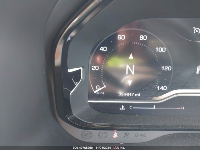 1GKS1DKLXNR354958 GMC Yukon 2wd Denali