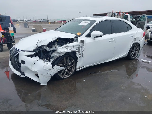 Lexus IS 200T 2016 JTHBA1D24G5031383 Image 2