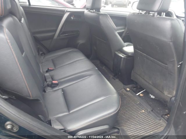 JTMJFREV6JJ733886 Toyota RAV4 SE