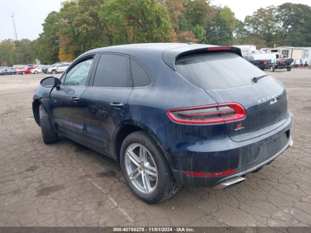 2017 PORSCHE MACAN WP1AA2A59HLB82541 Photo 2