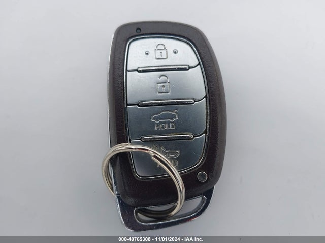 Продажа на аукционе авто 2018 Hyundai Sonata Sport, vin: 5NPE34AF2JH698588, номер лота: 40765308