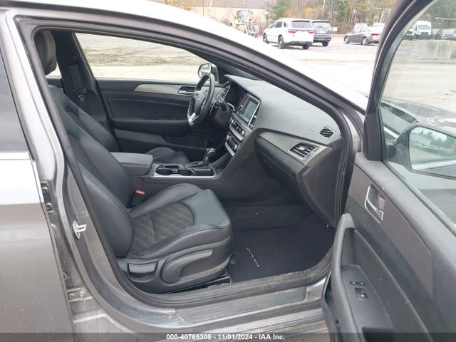Продажа на аукционе авто 2018 Hyundai Sonata Sport, vin: 5NPE34AF2JH698588, номер лота: 40765308