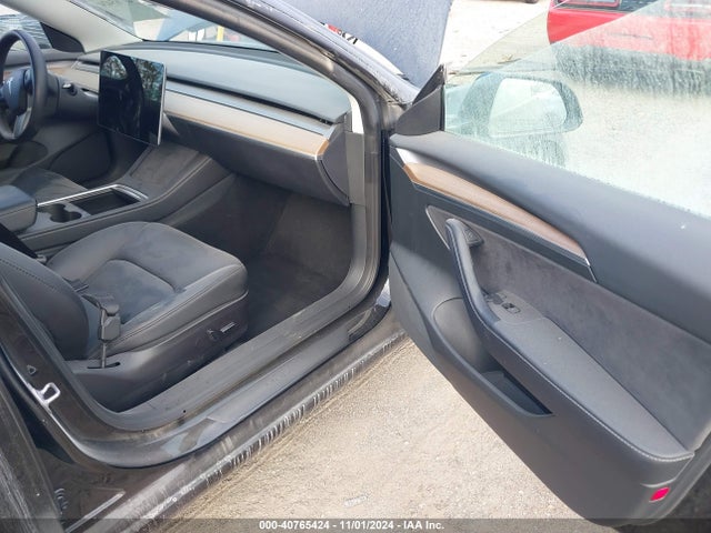 2023 TESLA MODEL 3 5YJ3E1EA3PF453949 Photo 4