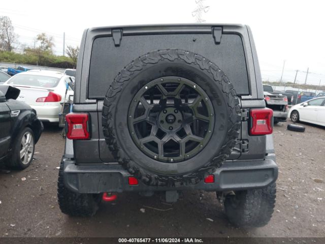 1C4HJXFG5JW176831 Jeep Wrangler Unlimited Rubicon 4x4