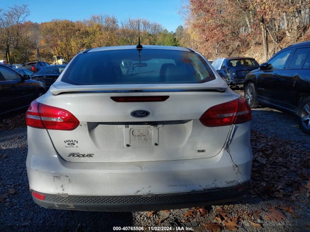 Ford FOCUS SE 2015 1FADP3F20FL253730 Image 16