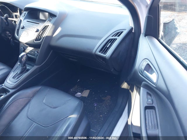 Ford FOCUS SE 2015 1FADP3F20FL253730 Image 5