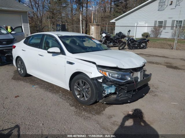 5XXGT4L17GG012057 auction archive image