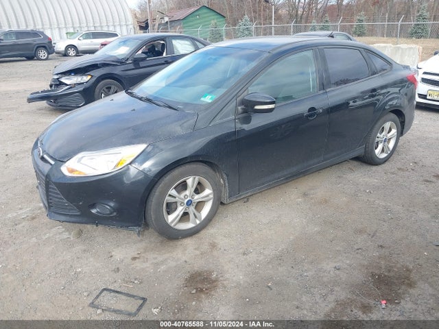 Ford FOCUS SE 2014 1FADP3F2XEL221298 Image 2