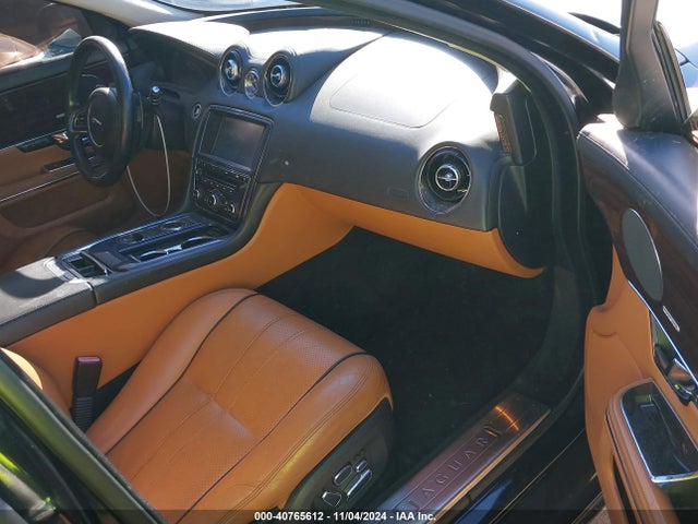 2010 JAGUAR XJ SUPER V8 SAJWA2GE7AMV00298 Photo 4