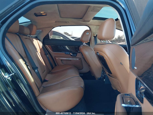 2010 JAGUAR XJ SUPER V8 SAJWA2GE7AMV00298 Photo 7