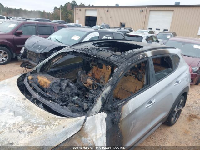 KM8J33A2XJU756003 Hyundai Tucson Value