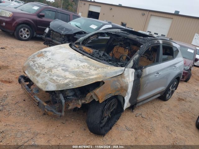 KM8J33A2XJU756003 Hyundai Tucson Value