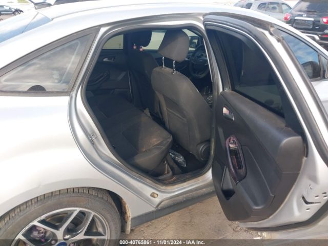 1FADP3H20HL295881 Ford FOCUS SEL