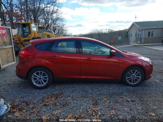 Ford FOCUS SE 2018 1FADP3K2XJL310076 Image 14