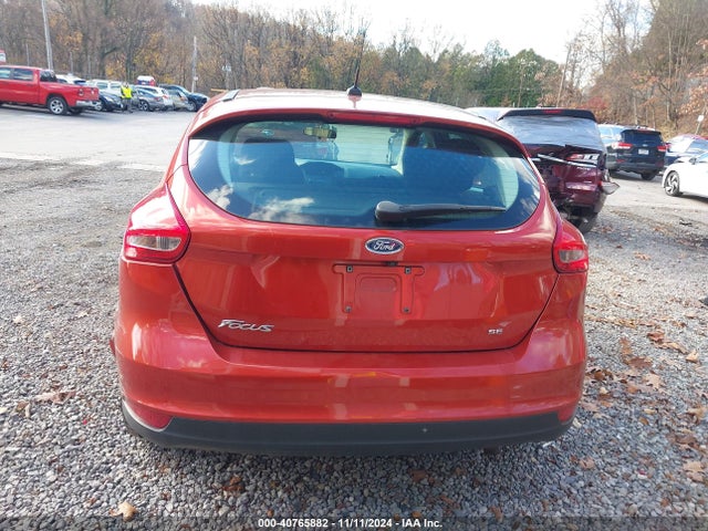 Ford FOCUS SE 2018 1FADP3K2XJL310076 Image 17