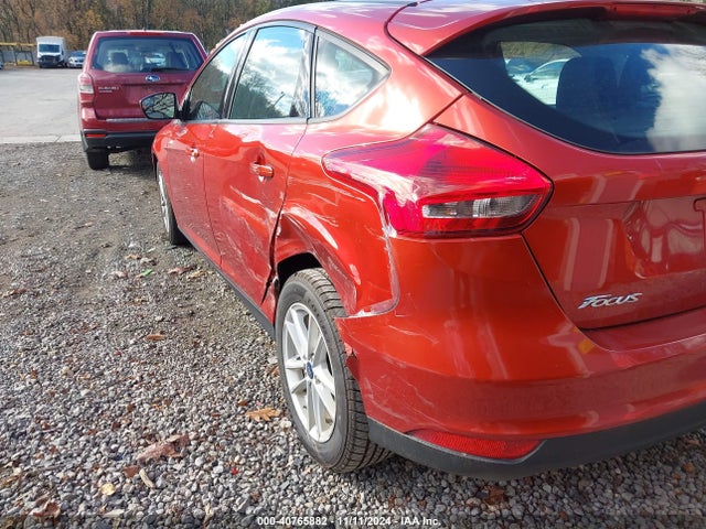 Ford FOCUS SE 2018 1FADP3K2XJL310076 Image 18