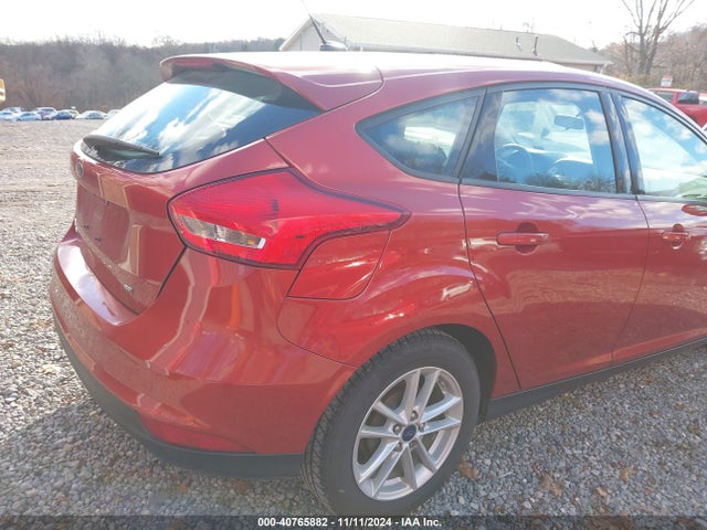 Ford FOCUS SE 2018 1FADP3K2XJL310076 Image 19
