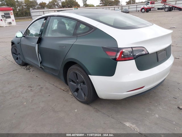 2023 TESLA MODEL 3 5YJ3E1EB3PF392823 Photo 2