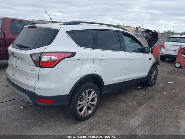 Ford ESCAPE SE 2018 1FMCU0GD6JUC31713 Image 4