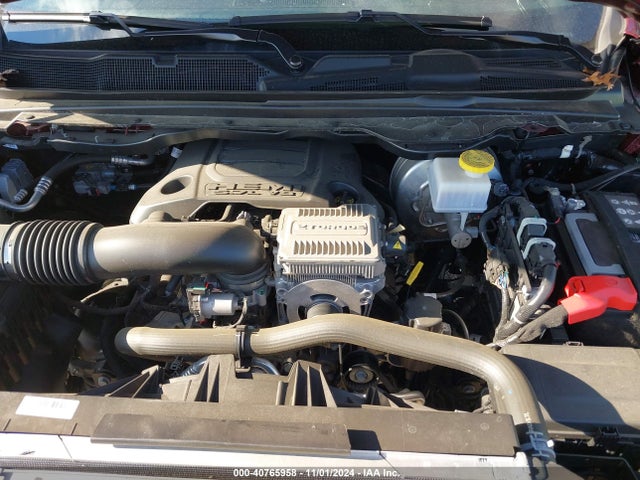1C6SRFJT7RN105846 RAM 1500 Laramie  4x4 5'7 Box