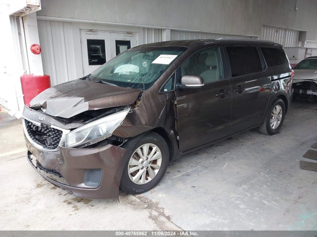 KIA SEDONA LX 2016 KNDMB5C12G6148879 Image 2