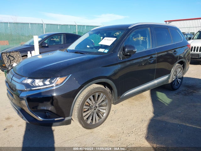 JA4AZ3A3XKZ052068 Mitsubishi Outlander Sel