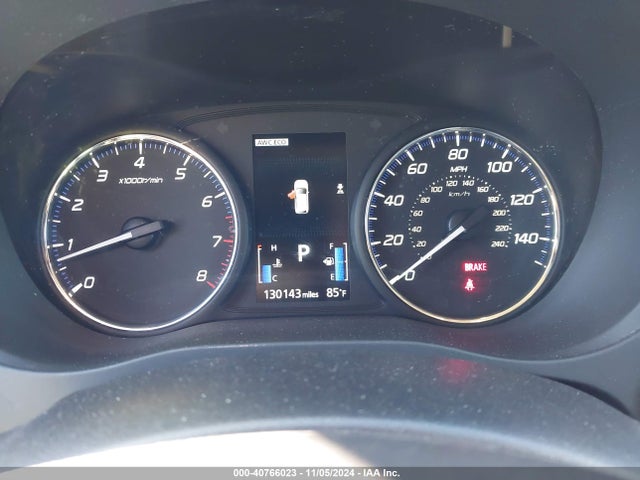 JA4AZ3A3XKZ052068 Mitsubishi Outlander Sel