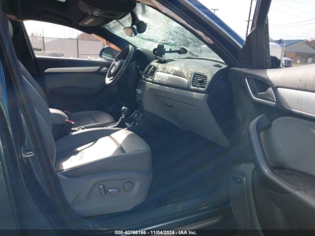 WA1GCCFS6HR005382 Audi Q3 2.0t Premium
