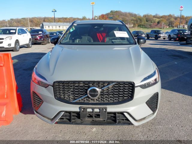 YV4L12RK6R1829167 Volvo Xc60 B5 Core Dark Theme