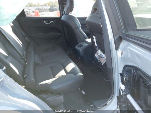 YV4L12RK6R1829167 Volvo Xc60 B5 Core Dark Theme