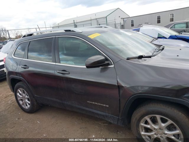 1C4PJMCS8HW664989 Jeep Cherokee Latitude 4x4
