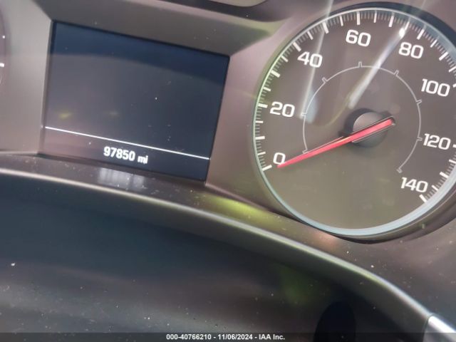 3GNAXHEV2KL199598 Chevrolet EQUINOX LS