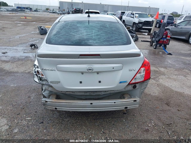 Nissan Versa 1.6 Sv 2015 3N1CN7AP4FL809051 Image 17