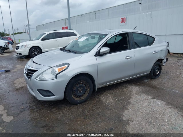 Nissan Versa 1.6 Sv 2015 3N1CN7AP4FL809051 Image 2